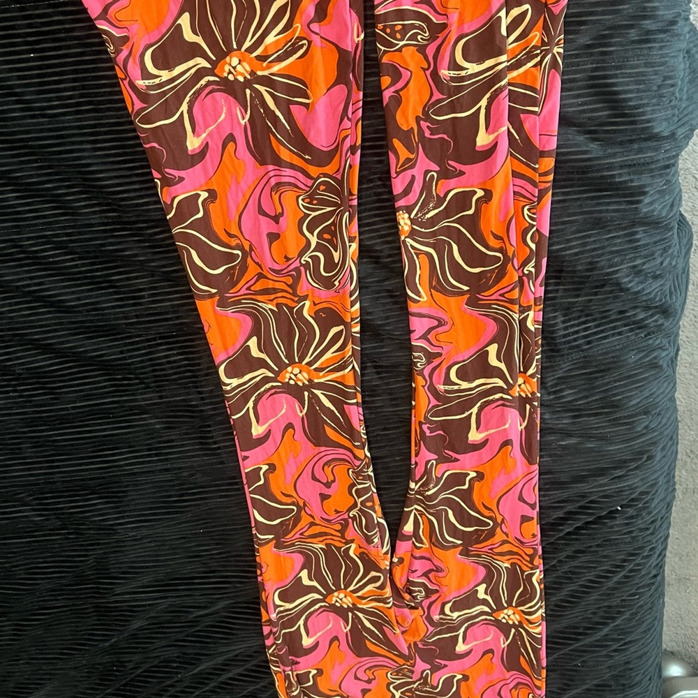 Vibrant Floral Patterned Leggings